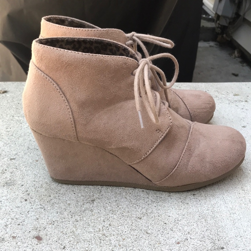 Suede tan lace up wedges
